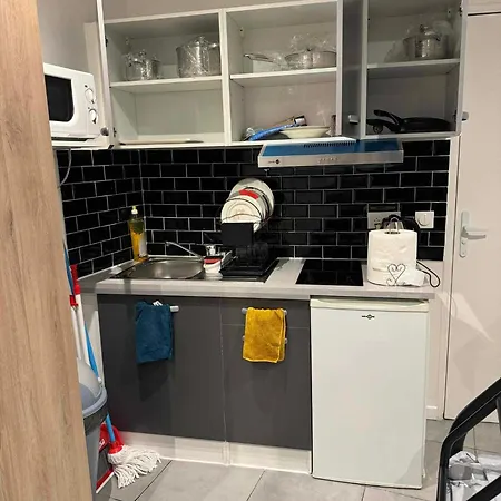 Proche Metro 13 Apartamento